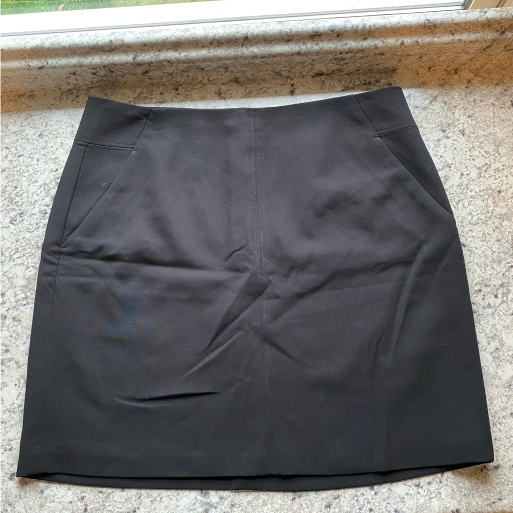 LOFT Black Size 14 Lined Skirt